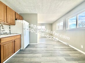 401 Dalgren Ave in Fort Wayne, IN - Foto de edificio - Building Photo