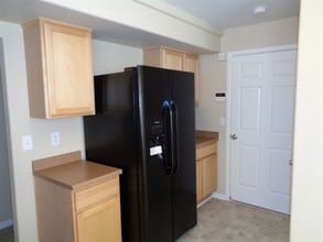 21610 E 38th Pl in Denver, CO - Foto de edificio - Building Photo