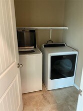 1729 Arial Dr in Austin, TX - Building Photo - Building Photo