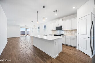 7505 E Cozy Cottage Ln in Queen Creek, AZ - Building Photo - Building Photo