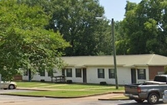 1043 Whiskey Run Rd in Camden, AL - Building Photo