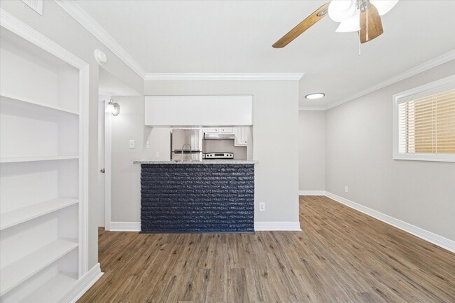 property at 201 Emerson St