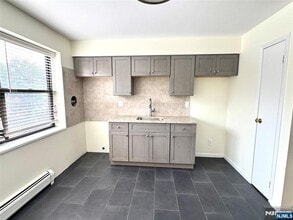 20 W Harriet Ave in Palisades Park, NJ - Building Photo - Building Photo