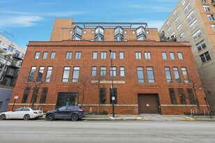 222 S Racine Ave in Chicago, IL - Building Photo