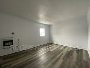 124 S Chillicothe St in South Charleston, OH - Building Photo - Building Photo