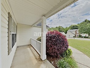 517 Lazy River Ln in Woodstock, GA - Building Photo - Building Photo