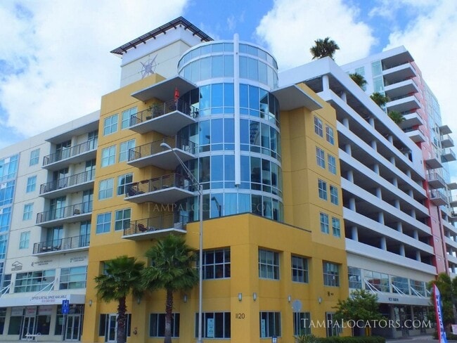 property at 1208 E Kennedy Blvd