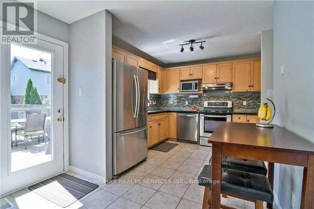 8 Graham Crescent in Orangeville, ON - Building Photo - Building Photo