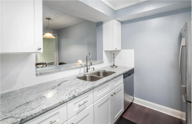 property at 1450 Cliff Ct