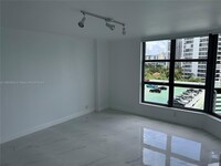 3530 Mystic Pointe Dr, Unit 813 in Aventura, FL - Foto de edificio - Building Photo