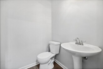 2435 Georgetown Cir in Aurora, IL - Building Photo - Building Photo