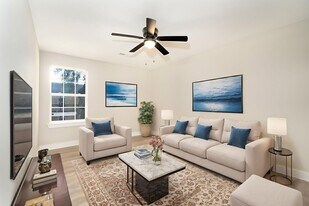 Flats on Florida 3313 in North Charleston, SC - Building Photo