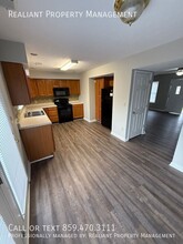 223 Tanbark Dr in Georgetown, KY - Building Photo - Building Photo