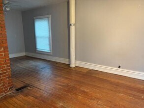 591 Greissing Terrace in Akron, OH - Building Photo - Building Photo