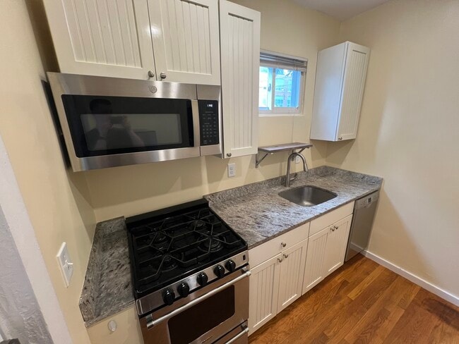 2 Otis St, Unit 1