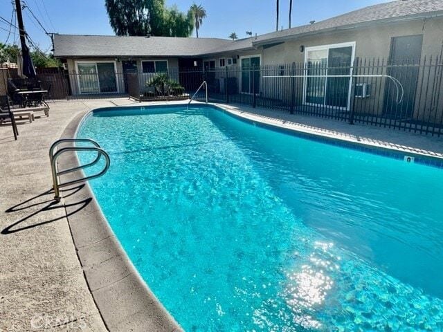 property at 686 E Cottonwood Rd