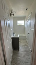 10621 SW 184th St in Cutler Bay, FL - Building Photo - Building Photo