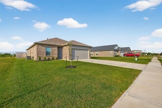 8102 Coral Dr in Texas City, TX - Building Photo - Building Photo