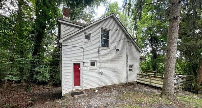 property at 1916 Sulgrave Ave