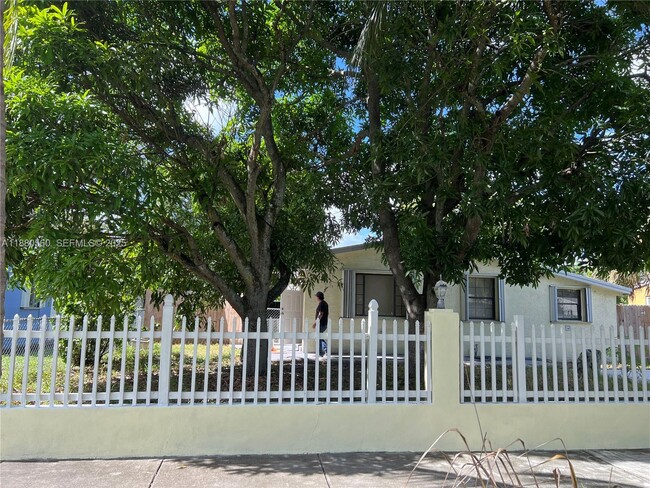 property at 931 NW 34th Way