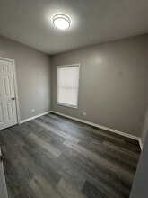 10741 S Glenroy Ave in Chicago, IL - Building Photo - Building Photo