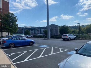 350 W Elm St in Conshohocken, PA - Building Photo - Building Photo