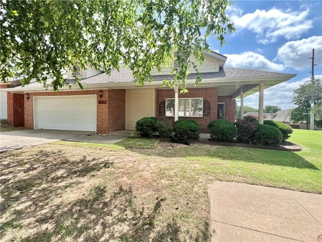 property at 4214 N Meadow View Dr
