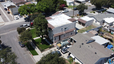 3419 Gregory Ave in Fullerton, CA - Foto de edificio - Building Photo