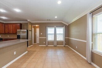 9419 Silver Ridge Dr in Rosharon, TX - Building Photo - Building Photo