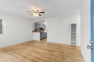 1335 Stanley Ave in Long Beach, CA - Building Photo - Building Photo