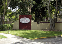 Parc Vista in Miami, FL - Foto de edificio - Building Photo