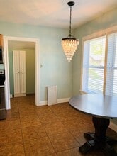 400 Lowry St in Kerrville, TX - Building Photo - Building Photo