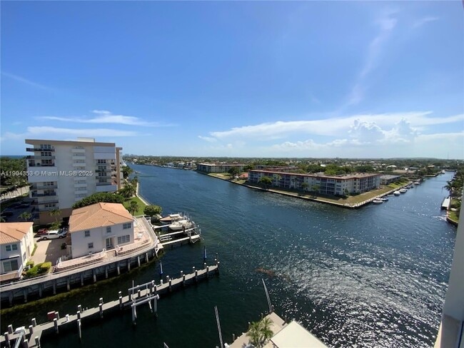 1160 Hillsboro Mile, Unit 901 in Hillsboro Beach, FL - Building Photo - Building Photo