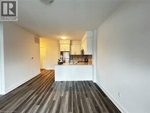 1100 Lackner Pl in Kitchener, ON - Building Photo - Building Photo