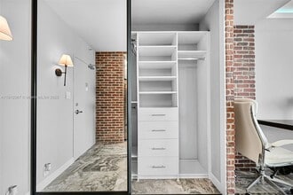 1000 West Ave in Miami Beach, FL - Building Photo - Building Photo