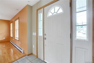 1 Tomkins Ave in Stony Point, NY - Building Photo - Building Photo