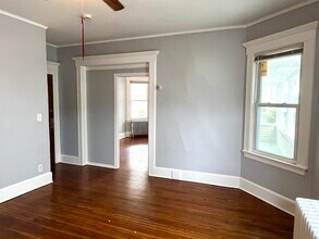 28 Dolsen Pl in Stamford, CT - Building Photo - Building Photo