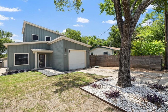 7211 Providence Ave in Austin, TX - Building Photo - Building Photo