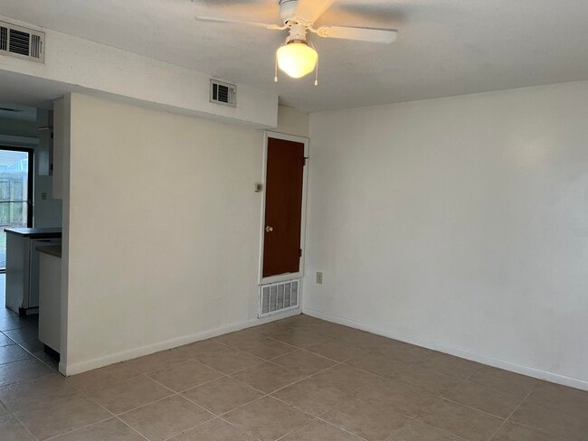 159 Scottwood Dr SE in Fort Walton Beach, FL - Building Photo - Building Photo