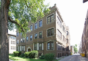 951-953 E Hyde Park Blvd Apartments