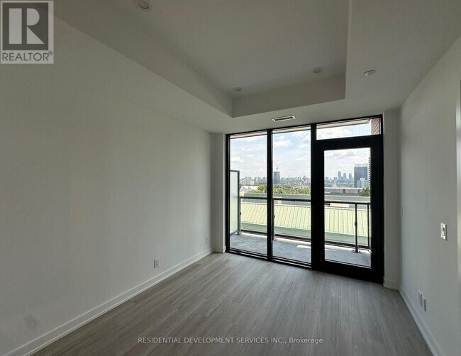 699 Sheppard Ave E in Toronto, ON - Building Photo - Building Photo