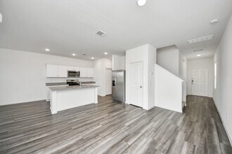 10303 Rosemary in Rosharon, TX - Building Photo - Building Photo