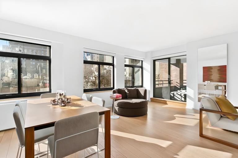 124 E 79th St in New York, NY - Building Photo