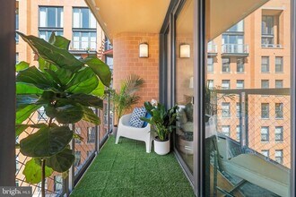 631 D St NW, Unit 836 in Washington, DC - Building Photo - Building Photo