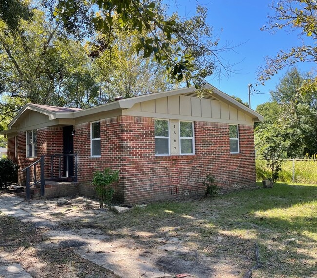 property at 1569 Plover St