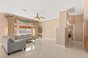 2555 Sundew Ave in Henderson, NV - Building Photo