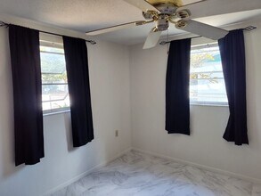 7120 Gulf Breeze Cir in Hudson, FL - Building Photo - Building Photo