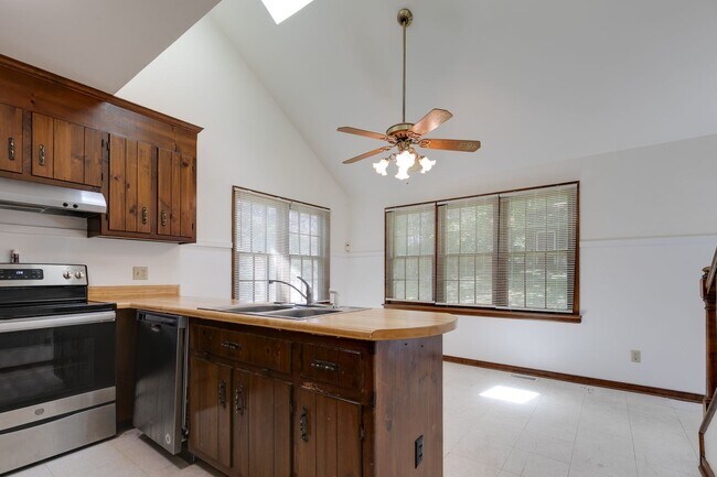 7301 Buck Rub Ct in Midlothian, VA - Building Photo - Building Photo
