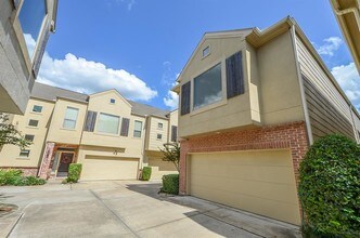 3834 Center St in Houston, TX - Building Photo - Building Photo