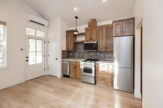 3238 NW Celilo Ln in Bend, OR - Building Photo - Building Photo